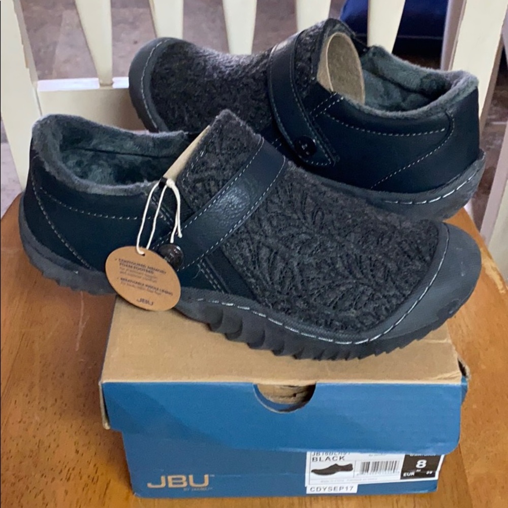 JBU women’s black shoe by Jambi